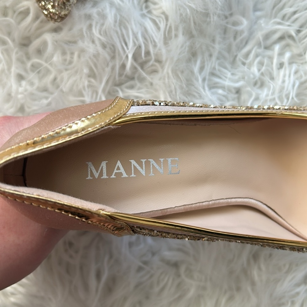 NWT! Manne Champagne and Gold Glitter Women's Heels - Picture 2 of 5